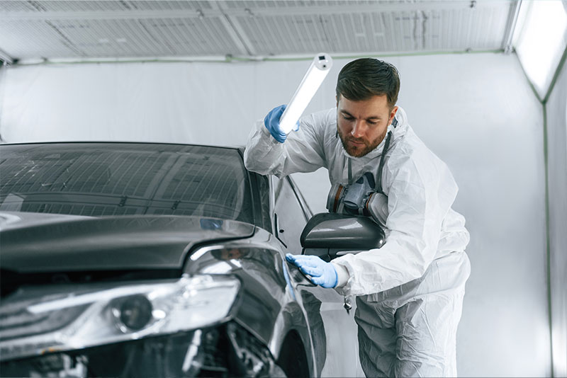 Lackierer Karlsruhe – Professionelle Oberflächenprüfung und Fahrzeuglackierung bei Karl Meel GmbH